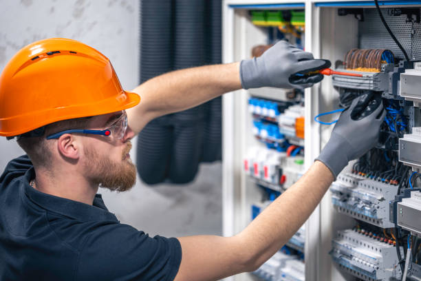 Best Licensed Electrician  in Baraboo, WI